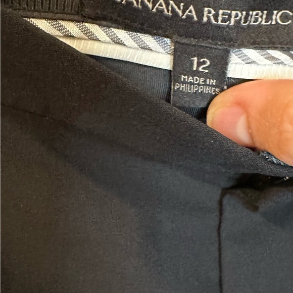 Banana Republic women’s Classic Black Dress Pants - Picture 3 of 6